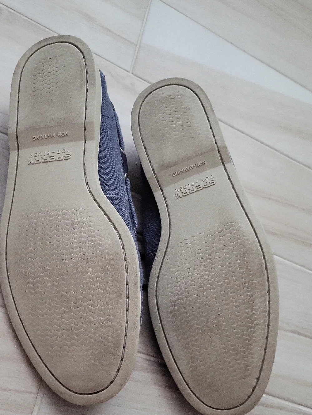 Sperry canvas upper